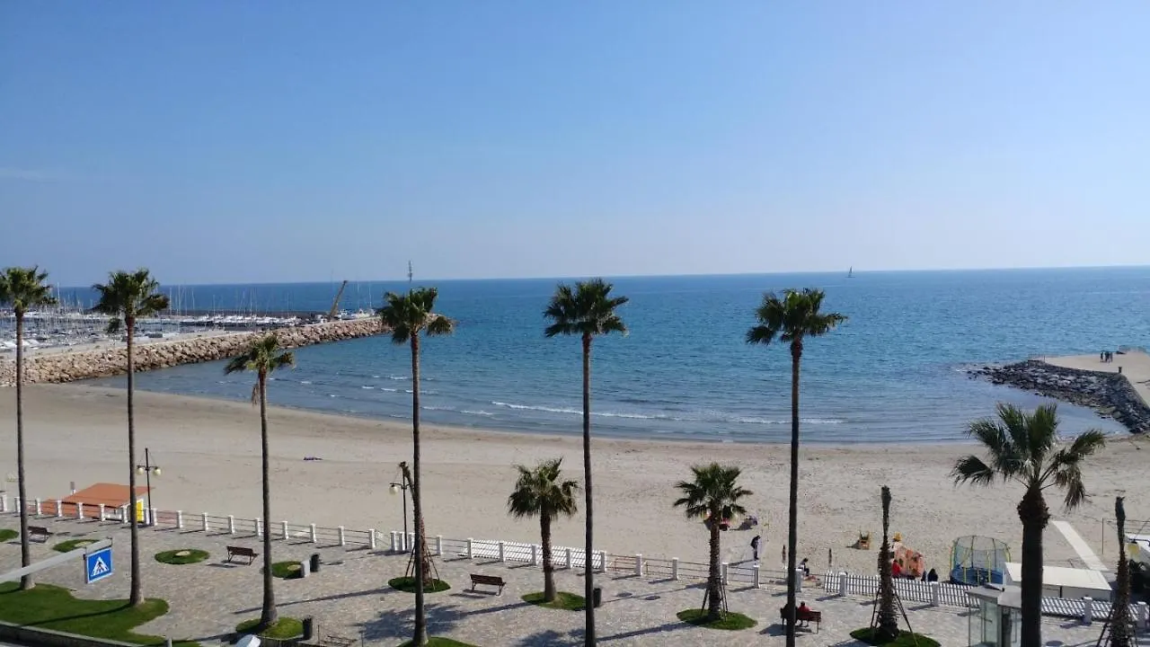***  Hotel Moresco Marina dʼMarina dʼAndora إيطاليا